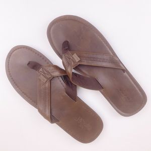 levi's men's flip flops thong sandals